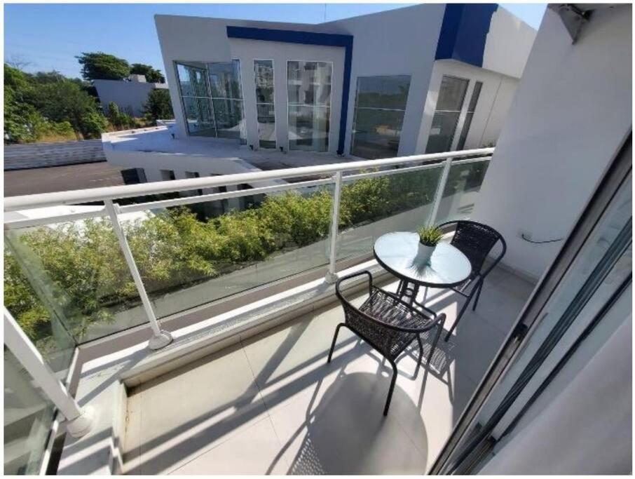 Lincoln Suite Pool - Gym - Sauna Santo Domingo Exterior photo